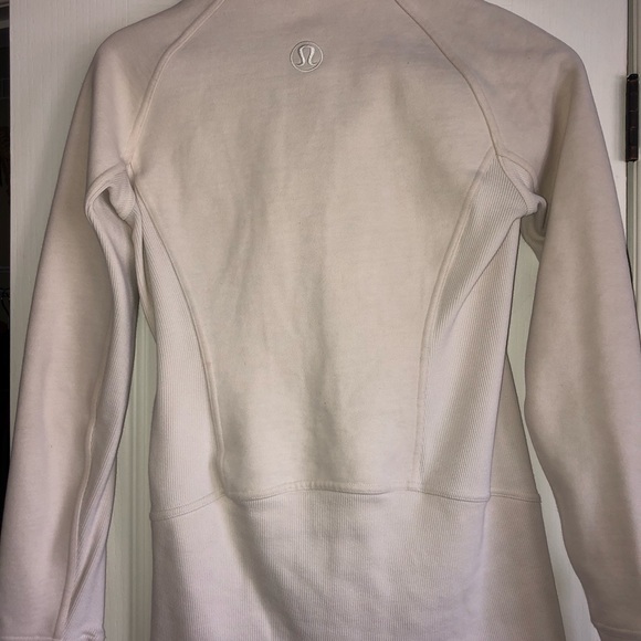 Lululemon sweater - Picture 4 of 6